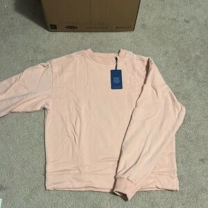 Ever Forward Premium Apparel. Mauve Crew Neck Sweater. Size L